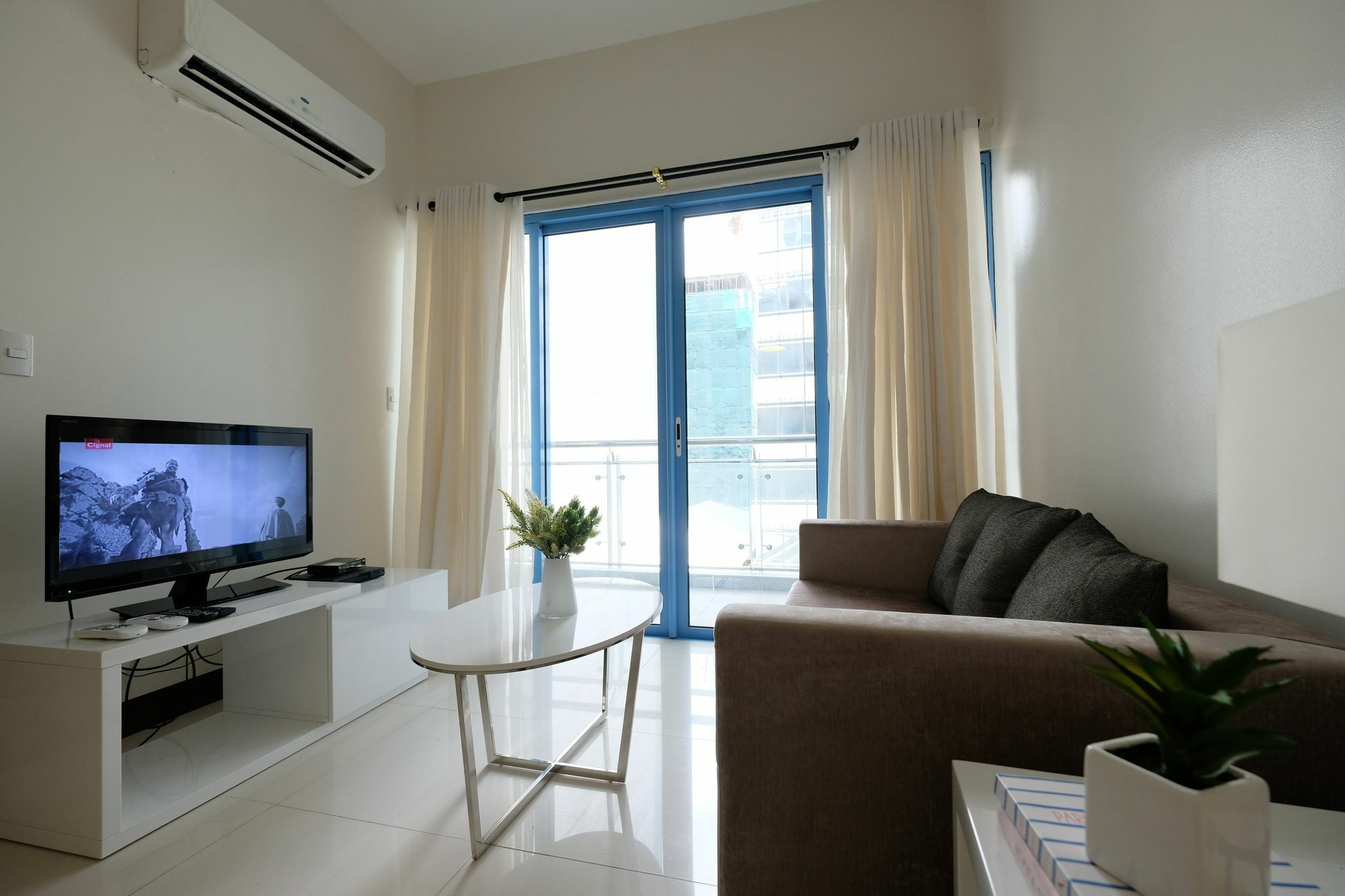Csuites At Two Central Residences Makati City Bagian luar foto