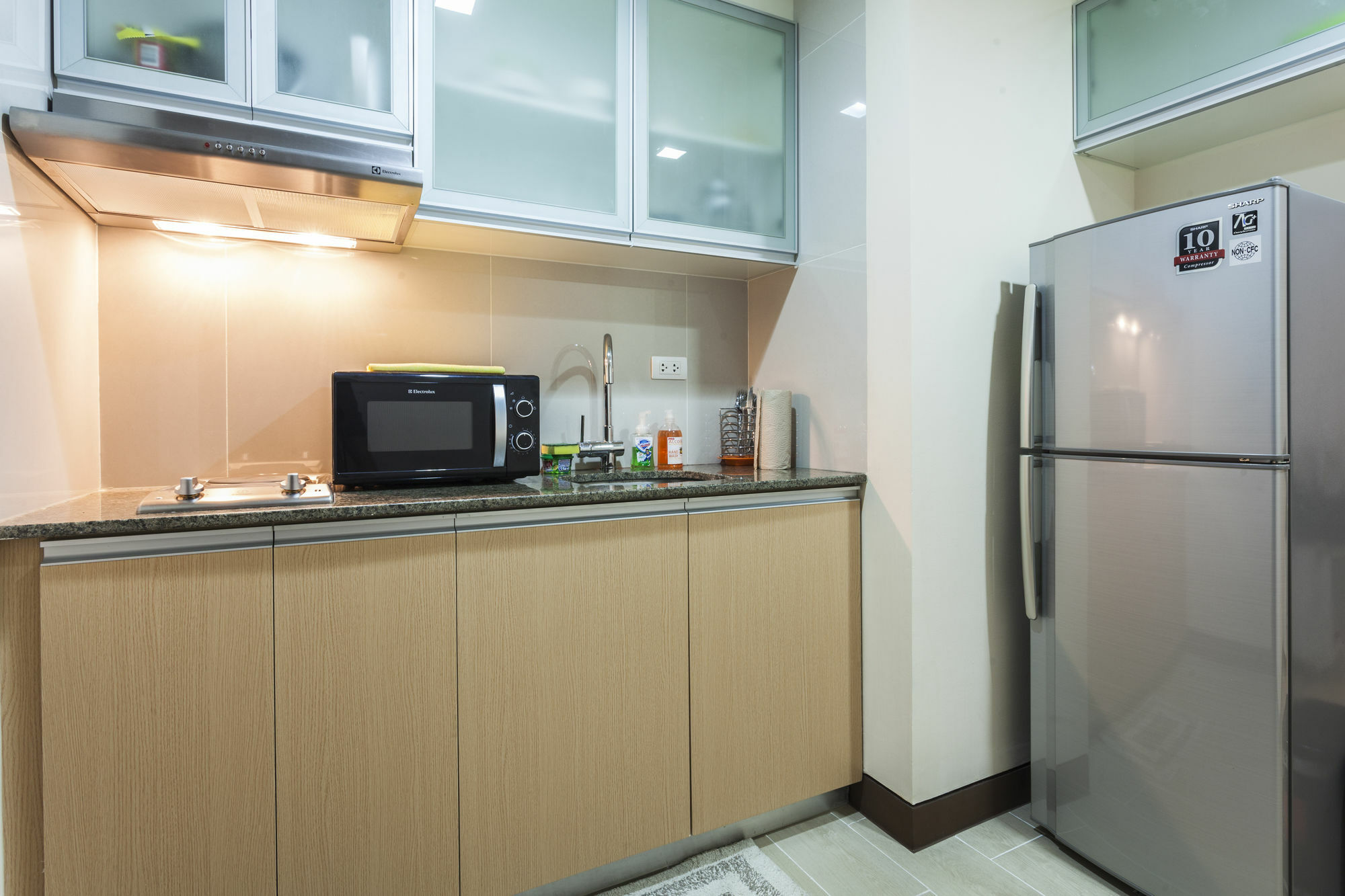 Csuites At Two Central Residences Makati City Bagian luar foto