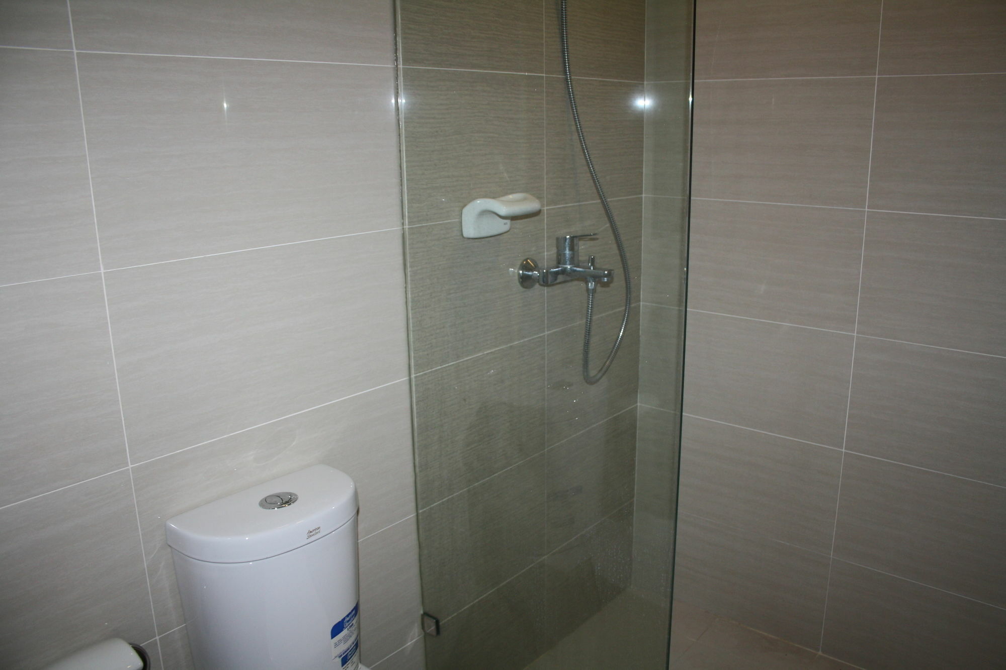 Csuites At Two Central Residences Makati City Bagian luar foto