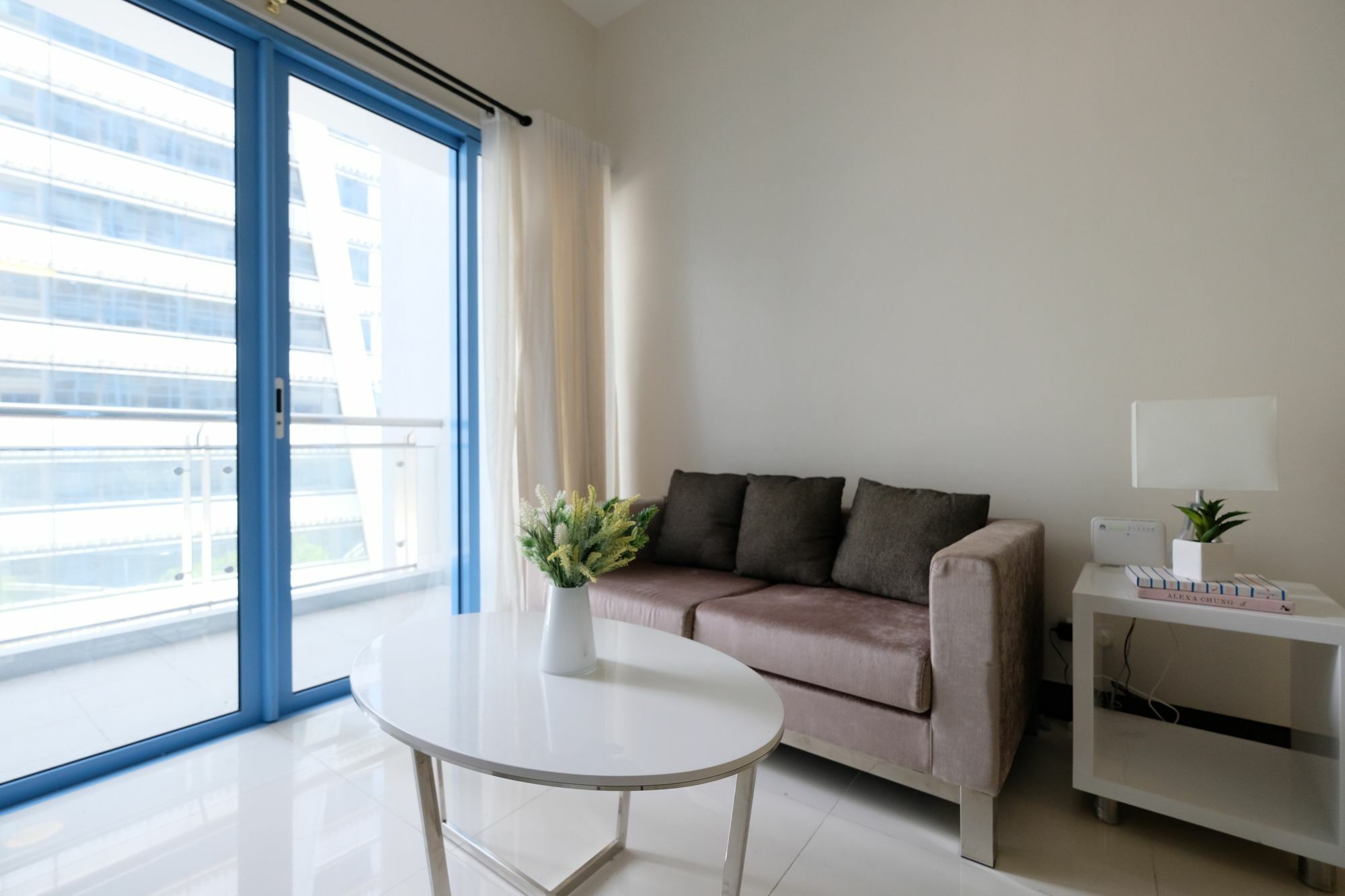 Csuites At Two Central Residences Makati City Bagian luar foto